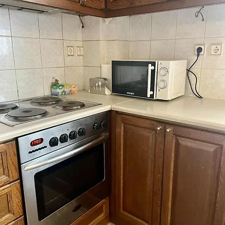 Vintage House Overlooking The Statue Of Leonidas * Esparta